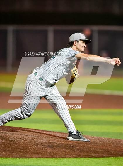 Thumbnail 3 in Reedy @ Longview (UIL 5A Regional Semifinal) photogallery.