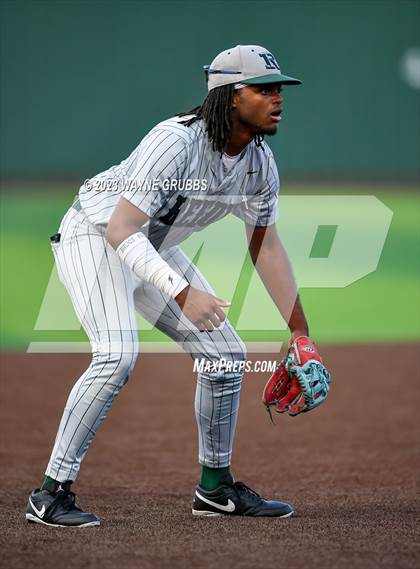 Thumbnail 2 in Reedy @ Longview (UIL 5A Regional Semifinal) photogallery.