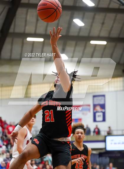 Thumbnail 3 in Beech Grove vs. Brownstown Central (IHSAA 3A Regional Semi-Final) photogallery.