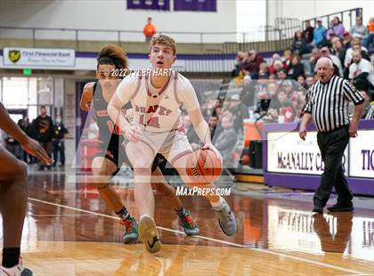 Thumbnail 1 in Beech Grove vs. Brownstown Central (IHSAA 3A Regional Semi-Final) photogallery.