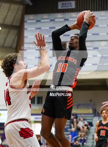 Thumbnail 1 in Beech Grove vs. Brownstown Central (IHSAA 3A Regional Semi-Final) photogallery.