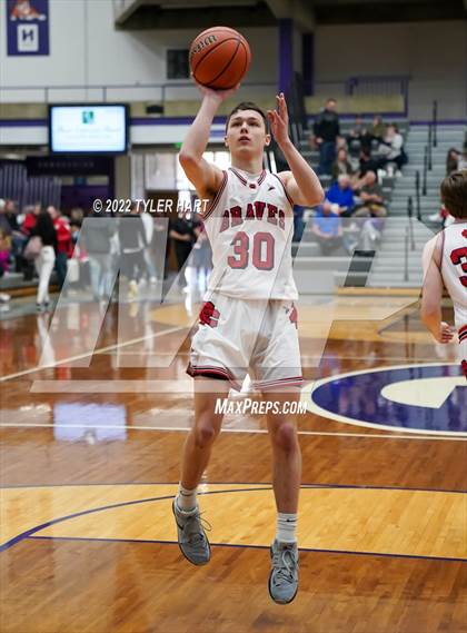 Thumbnail 1 in Beech Grove vs. Brownstown Central (IHSAA 3A Regional Semi-Final) photogallery.