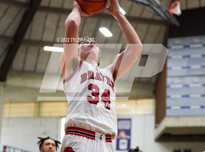 Thumbnail 2 in Beech Grove vs. Brownstown Central (IHSAA 3A Regional Semi-Final) photogallery.