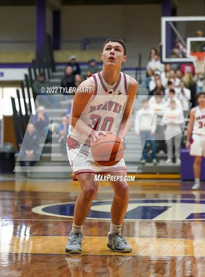 Thumbnail 3 in Beech Grove vs. Brownstown Central (IHSAA 3A Regional Semi-Final) photogallery.