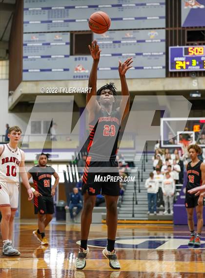 Thumbnail 3 in Beech Grove vs. Brownstown Central (IHSAA 3A Regional Semi-Final) photogallery.