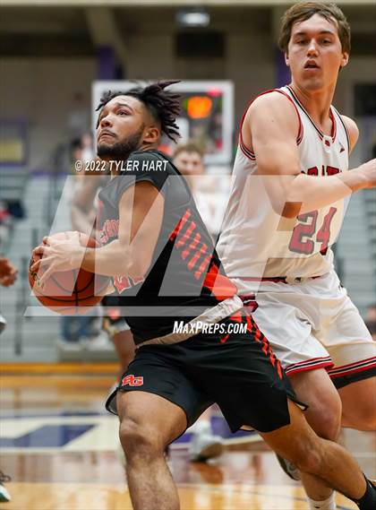 Thumbnail 2 in Beech Grove vs. Brownstown Central (IHSAA 3A Regional Semi-Final) photogallery.
