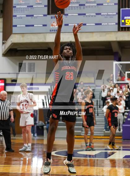 Thumbnail 2 in Beech Grove vs. Brownstown Central (IHSAA 3A Regional Semi-Final) photogallery.