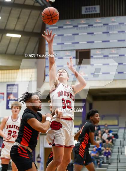Thumbnail 2 in Beech Grove vs. Brownstown Central (IHSAA 3A Regional Semi-Final) photogallery.