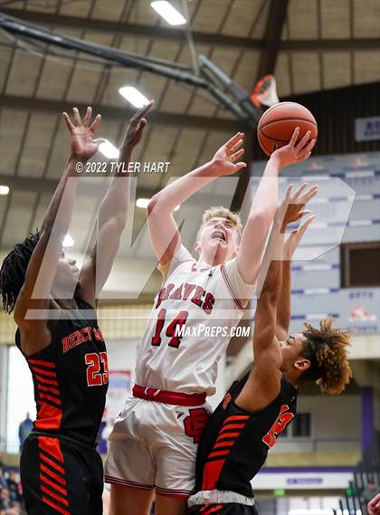 Thumbnail 3 in Beech Grove vs. Brownstown Central (IHSAA 3A Regional Semi-Final) photogallery.