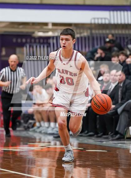 Thumbnail 3 in Beech Grove vs. Brownstown Central (IHSAA 3A Regional Semi-Final) photogallery.