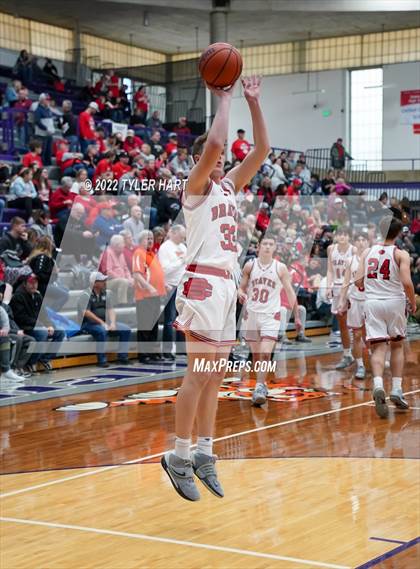 Thumbnail 2 in Beech Grove vs. Brownstown Central (IHSAA 3A Regional Semi-Final) photogallery.
