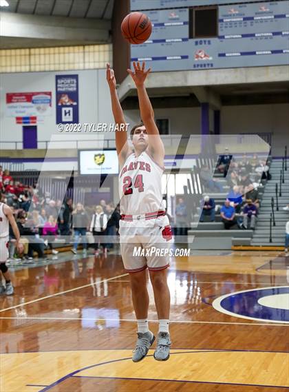 Thumbnail 3 in Beech Grove vs. Brownstown Central (IHSAA 3A Regional Semi-Final) photogallery.