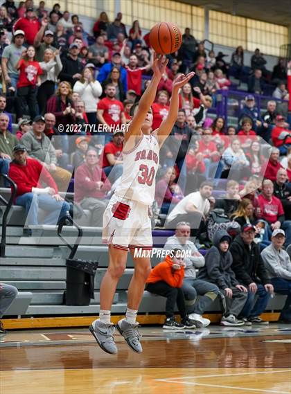 Thumbnail 1 in Beech Grove vs. Brownstown Central (IHSAA 3A Regional Semi-Final) photogallery.