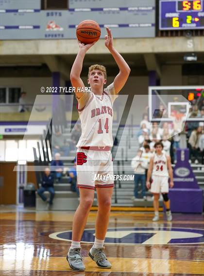 Thumbnail 1 in Beech Grove vs. Brownstown Central (IHSAA 3A Regional Semi-Final) photogallery.