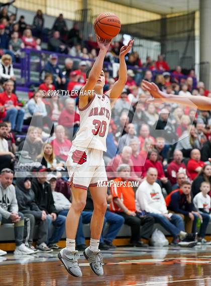 Thumbnail 2 in Beech Grove vs. Brownstown Central (IHSAA 3A Regional Semi-Final) photogallery.