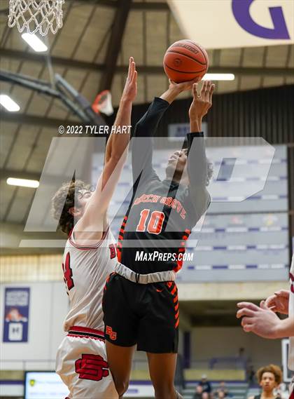 Thumbnail 2 in Beech Grove vs. Brownstown Central (IHSAA 3A Regional Semi-Final) photogallery.