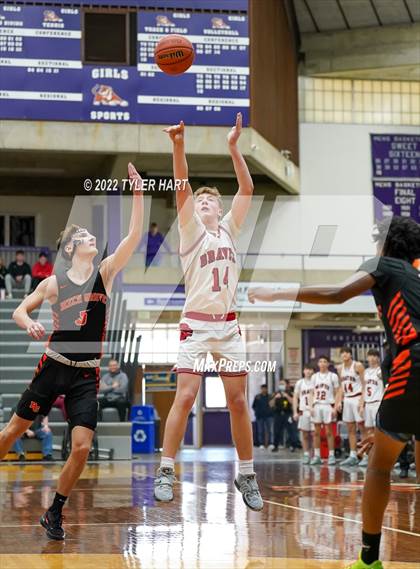 Thumbnail 3 in Beech Grove vs. Brownstown Central (IHSAA 3A Regional Semi-Final) photogallery.