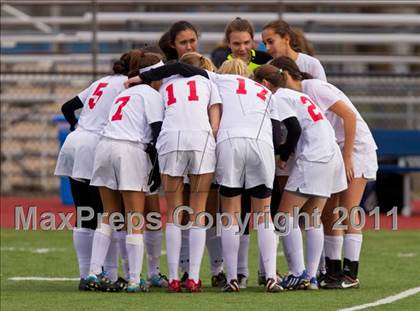Thumbnail 3 in Hoosick Falls vs Friends Academy (NYSPHSAA Class C Final) photogallery.