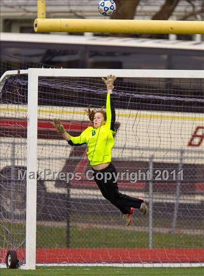 Thumbnail 1 in Hoosick Falls vs Friends Academy (NYSPHSAA Class C Final) photogallery.