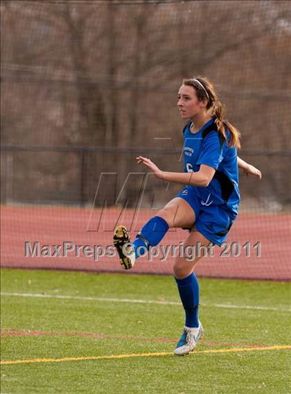 Thumbnail 3 in Hoosick Falls vs Friends Academy (NYSPHSAA Class C Final) photogallery.