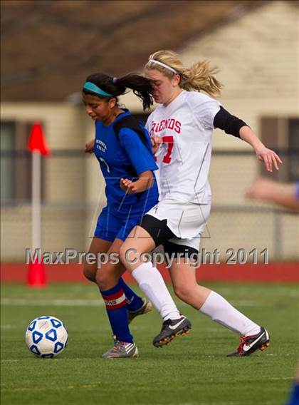 Thumbnail 2 in Hoosick Falls vs Friends Academy (NYSPHSAA Class C Final) photogallery.