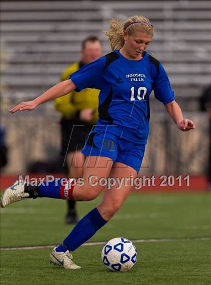 Thumbnail 2 in Hoosick Falls vs Friends Academy (NYSPHSAA Class C Final) photogallery.