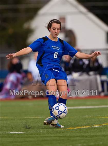 Thumbnail 2 in Hoosick Falls vs Friends Academy (NYSPHSAA Class C Final) photogallery.