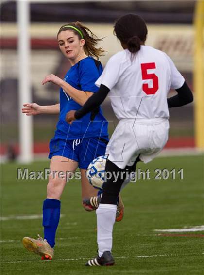 Thumbnail 1 in Hoosick Falls vs Friends Academy (NYSPHSAA Class C Final) photogallery.