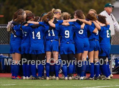 Thumbnail 2 in Hoosick Falls vs Friends Academy (NYSPHSAA Class C Final) photogallery.