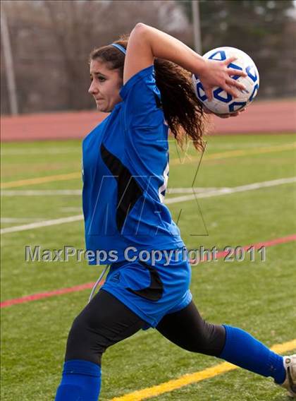 Thumbnail 1 in Hoosick Falls vs Friends Academy (NYSPHSAA Class C Final) photogallery.