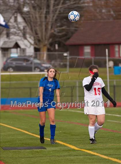 Thumbnail 3 in Hoosick Falls vs Friends Academy (NYSPHSAA Class C Final) photogallery.