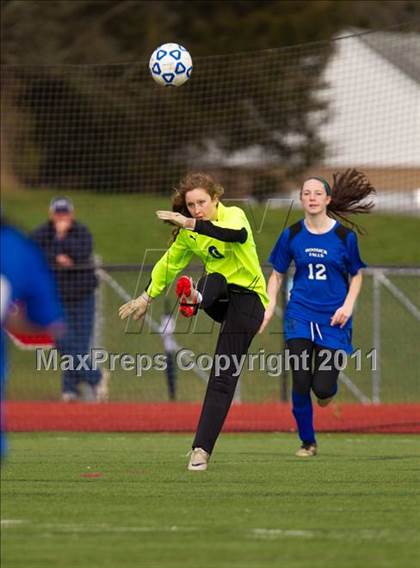 Thumbnail 1 in Hoosick Falls vs Friends Academy (NYSPHSAA Class C Final) photogallery.