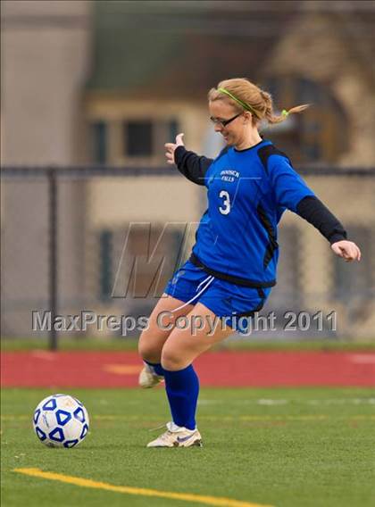 Thumbnail 1 in Hoosick Falls vs Friends Academy (NYSPHSAA Class C Final) photogallery.