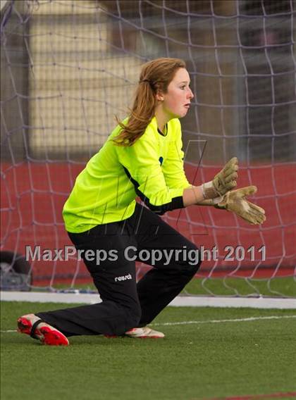 Thumbnail 3 in Hoosick Falls vs Friends Academy (NYSPHSAA Class C Final) photogallery.