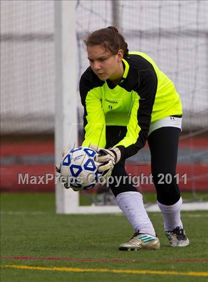 Thumbnail 1 in Hoosick Falls vs Friends Academy (NYSPHSAA Class C Final) photogallery.