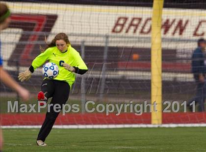Thumbnail 3 in Hoosick Falls vs Friends Academy (NYSPHSAA Class C Final) photogallery.
