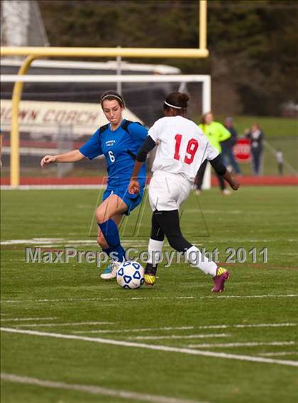 Thumbnail 2 in Hoosick Falls vs Friends Academy (NYSPHSAA Class C Final) photogallery.