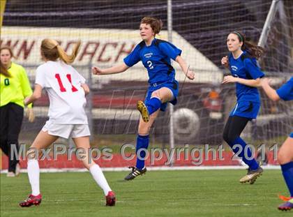 Thumbnail 3 in Hoosick Falls vs Friends Academy (NYSPHSAA Class C Final) photogallery.