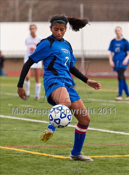 Thumbnail 1 in Hoosick Falls vs Friends Academy (NYSPHSAA Class C Final) photogallery.