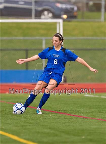 Thumbnail 3 in Hoosick Falls vs Friends Academy (NYSPHSAA Class C Final) photogallery.