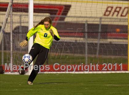 Thumbnail 1 in Hoosick Falls vs Friends Academy (NYSPHSAA Class C Final) photogallery.