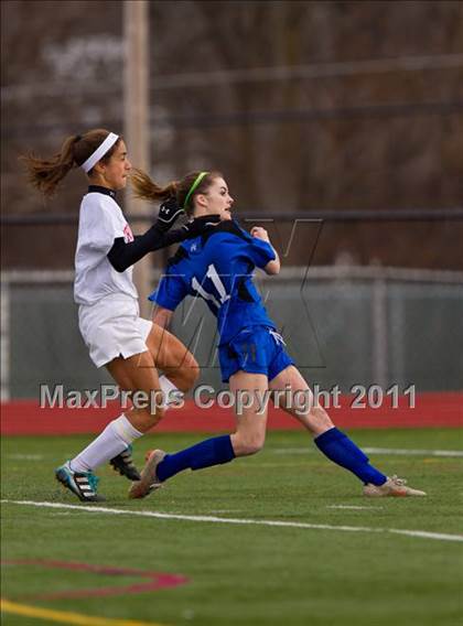 Thumbnail 1 in Hoosick Falls vs Friends Academy (NYSPHSAA Class C Final) photogallery.