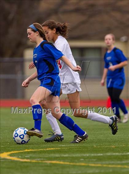 Thumbnail 1 in Hoosick Falls vs Friends Academy (NYSPHSAA Class C Final) photogallery.