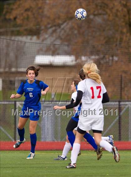 Thumbnail 1 in Hoosick Falls vs Friends Academy (NYSPHSAA Class C Final) photogallery.