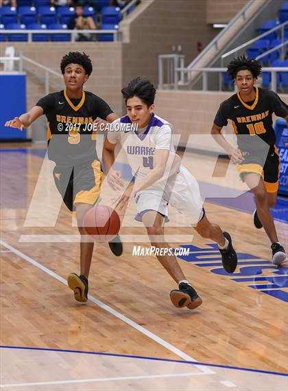 Thumbnail 2 in Warren vs Brennan photogallery.