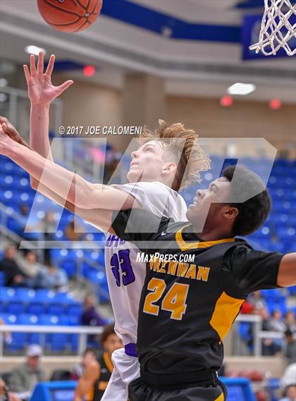 Thumbnail 1 in Warren vs Brennan photogallery.