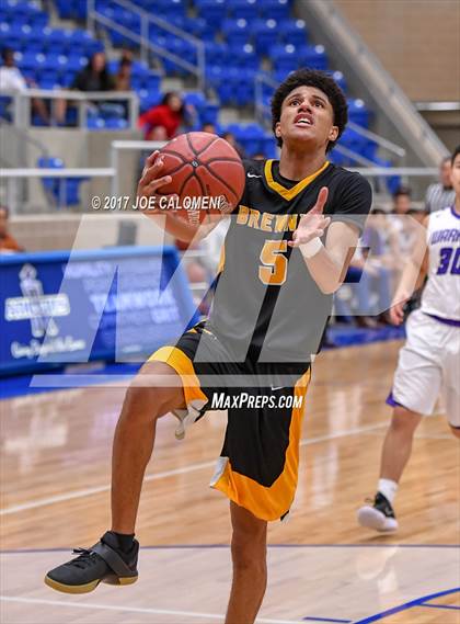 Thumbnail 3 in Warren vs Brennan photogallery.