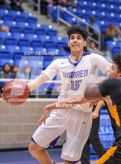 Thumbnail 1 in Warren vs Brennan photogallery.