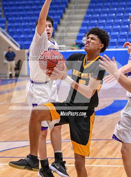 Thumbnail 3 in Warren vs Brennan photogallery.