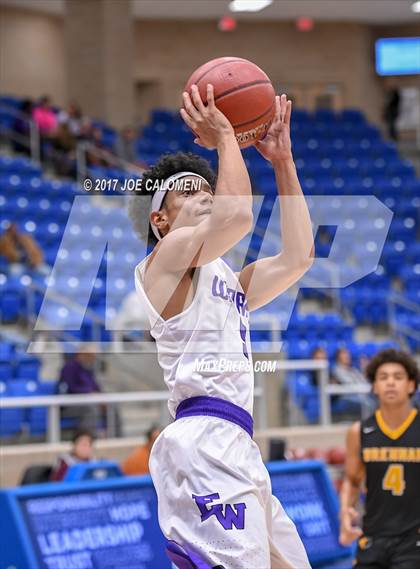 Thumbnail 2 in Warren vs Brennan photogallery.